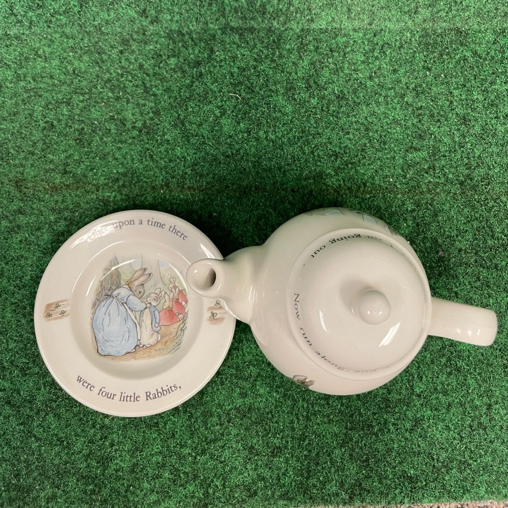 RARE Vintage Tea Set - Original Wedgewood Peter Rabbit Tea Set 12 pieces - Picture 3 of 13